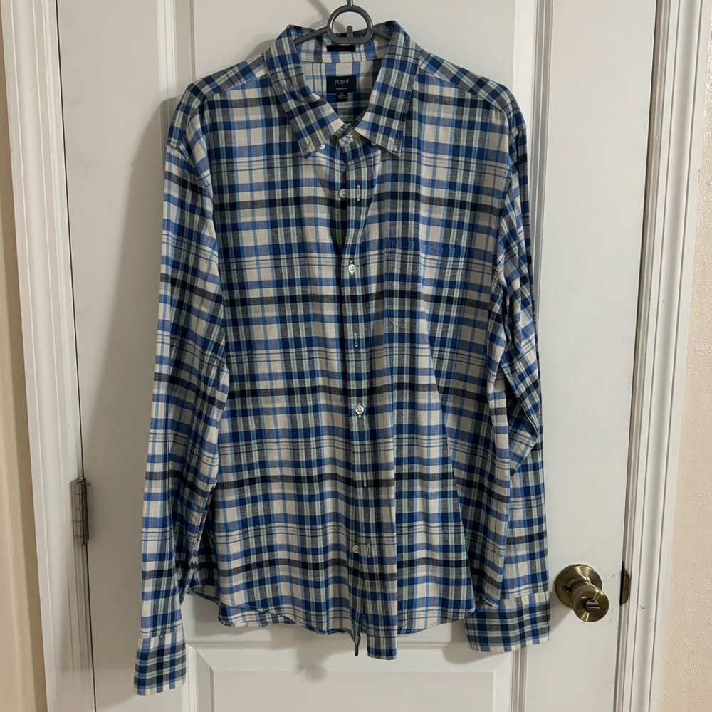 Men’s JCrew Dress Shirt (Slim fit)